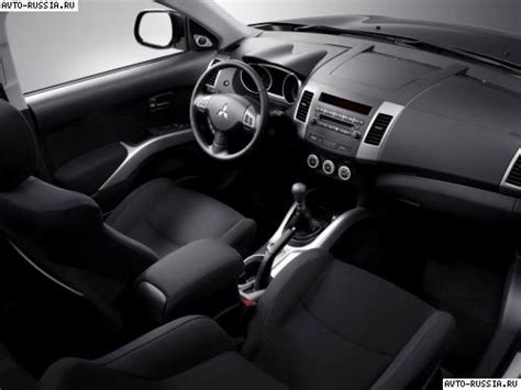 Mitsubishi Outlander XL: цена, технические характеристики, фото ...