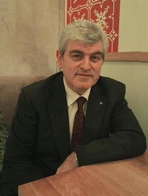 На 1 декември рожден ден имат