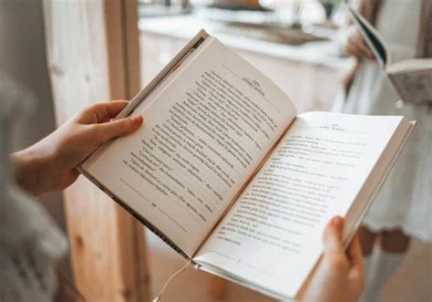 15 Spiritual Meanings When You Dream About Books