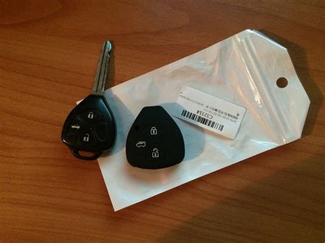 Чехол на ключ — Toyota Camry (XV40), 2,4 л, 2008 года | аксессуары | DRIVE2