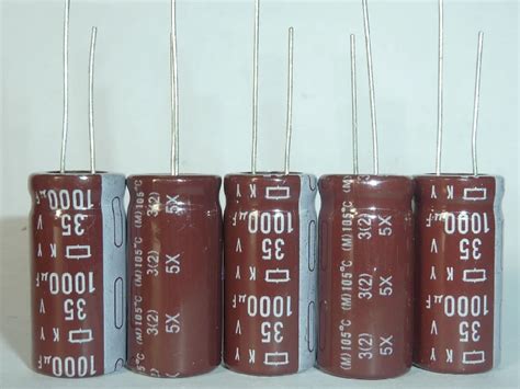 Конденсатор 105: ECAP (К50-35), 1000 мкФ, 10 В, 105°C, Конденсатор ...