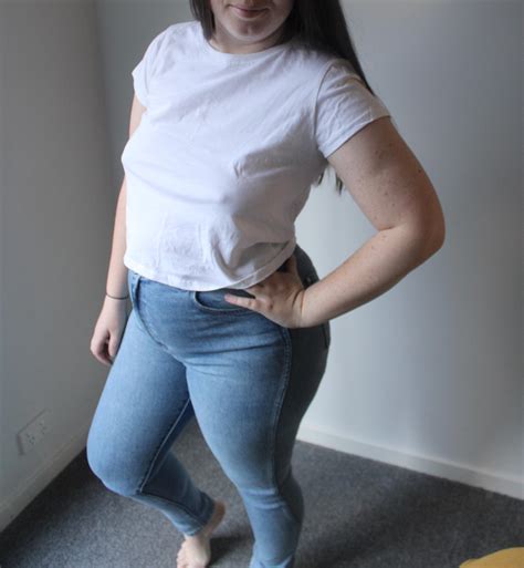 Just a mum next door : r/SFWNextDoorGirls