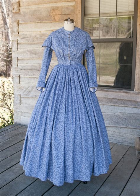 Civil War dress blue cotton print 1860s day dress | Etsy