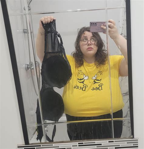 My boobs weigh 28 pounds — I have to use a walking stick | New York Post