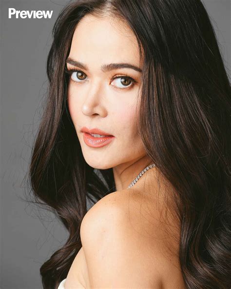 Bela Padilla Sings a New Song in "100 Awit Para Kay Stella"