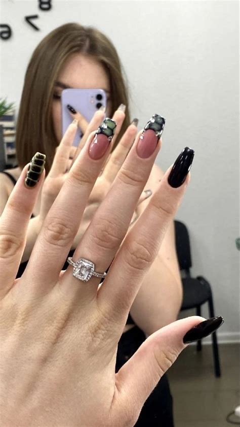 ⊱♰⊰⭑°⁺·₊ adlı kullanıcının nail's panosundaki Pin | Jel tirnak, Tırnak ...