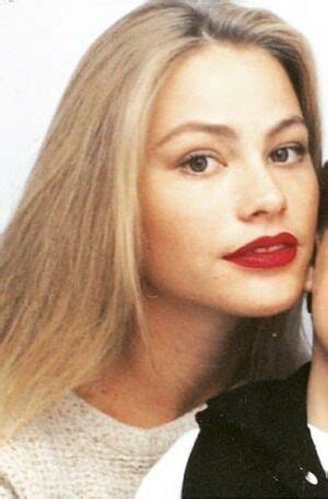 Sofia Vergara Young: 29+ Sofia Vergara's teen pictures straight from ...