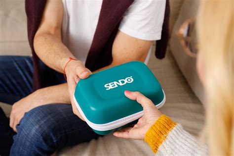 SENDO ADVANCE 3 with HIRA Technology measures blood pressure with ...