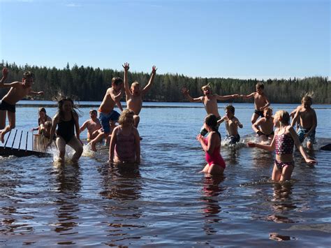 Lapset liekeissä leirikoulussa | ÄKS
