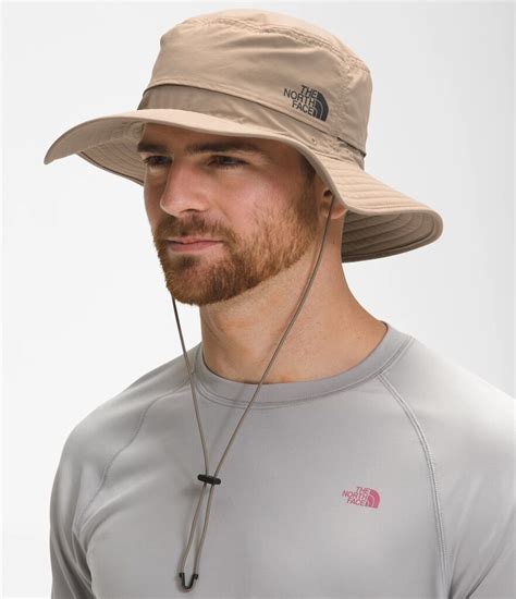 Best UV Sun Protection Clothing for Boaters | Chesapeake Bay Magazine