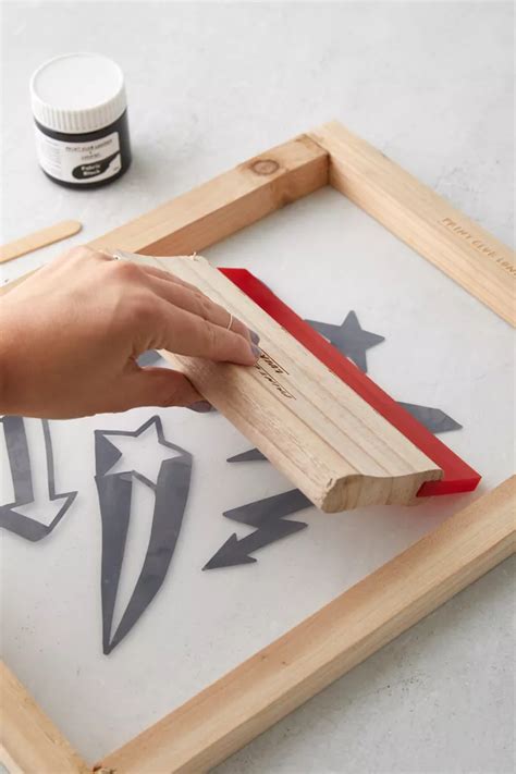 DIY Screen Printing Kit | Urban Outfitters