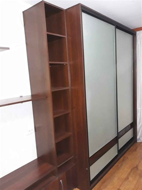 Шкаф купе в спальню с пеналом и тумбой – wardrobe.com.ua