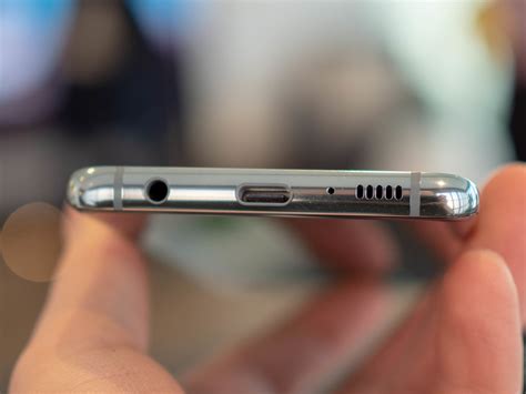 Does the Galaxy S10 have a headphone jack? | Android Central