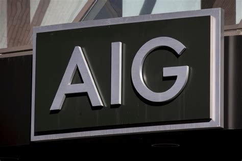 britains biggest investor drops aig    funds
