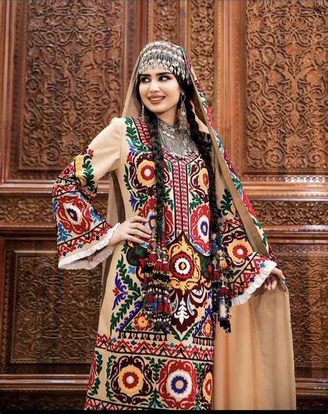 Pinterest | Traditional dresses, Festival dress, Traditional outfits
