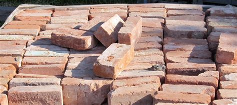 100 Кирпичей Фото – Telegraph