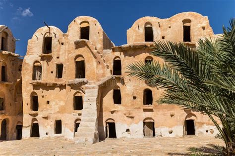 Graneros De Una Aldea Fortificada Bereber, Conocida Como Ksar. Ksar