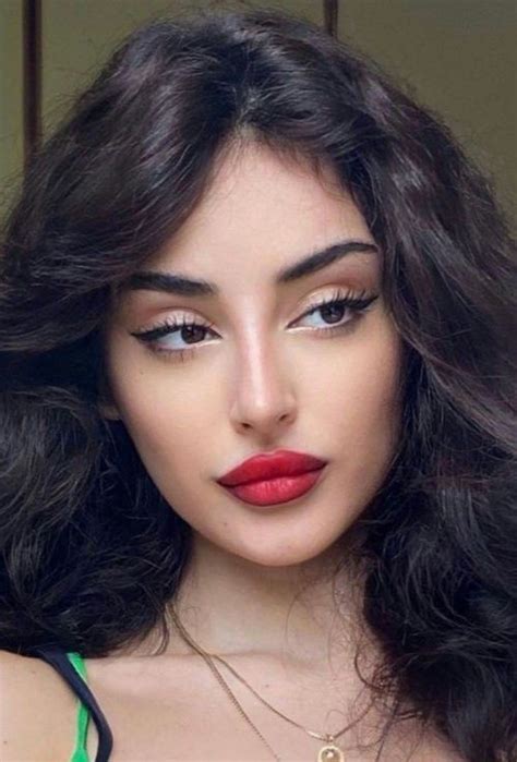 Italian Women Makeup, Italian Makeup Looks, Feminine Makeup, Ethereal ...