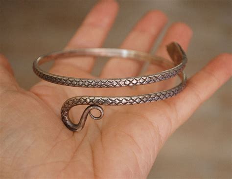 Vintage Snake Bracelet – Cosmic Norbu