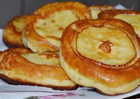 Пышные и сладкие оладушки с яблоками. Ммм...они идеальны!