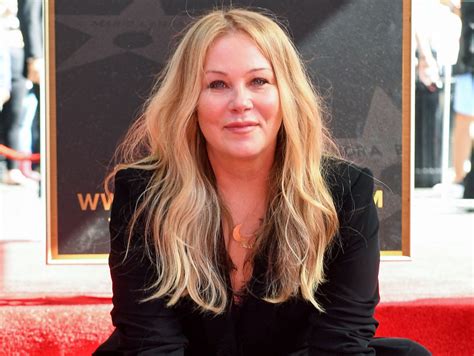 Christina Applegate On Why She Was Barefoot at Walk of Fame Ceremony 