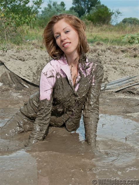 WAM video store by young glamour models - EuroWAM Network Mudding Girls