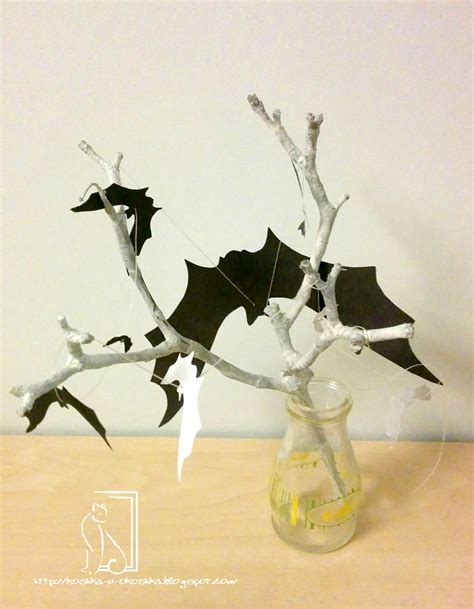 Кошка у окошка