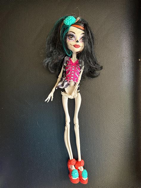 G1 Vintage Monster High Dolls. Nude Dolls, Freak Du Chic Clawdeen and