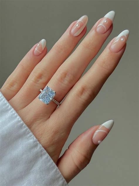 20 Compliant White Nail Art Designs That Are Perfect For This Season