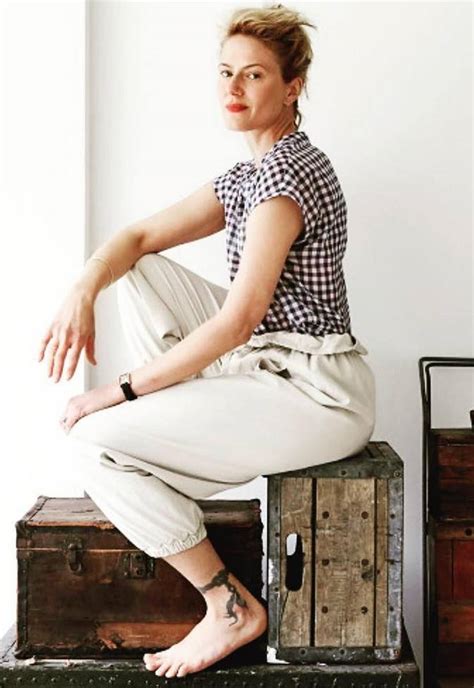 Sunrise Coigney Feet