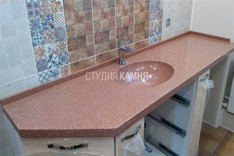 Нестандартная столешница в ванную из искусственного камня купить в ...