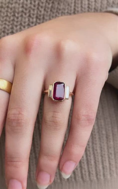Birthstone Engagement Rings: January | SocialAndPersonalWeddings.ie