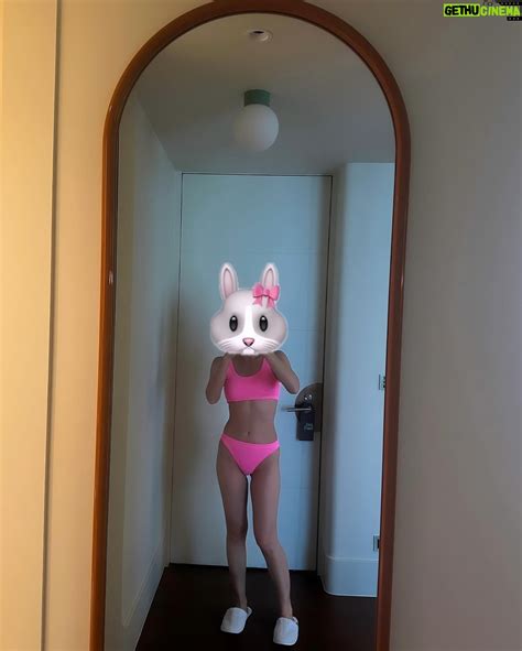 Actress Emma Wu HD Instagram Photos and Wallpapers April 2024 | Gethu