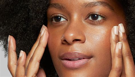 What Is ‘Jello Skin’? – Dermalogica UK