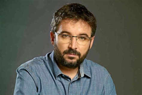 Cómo contactar con Jordi Évole - Mi Revista
