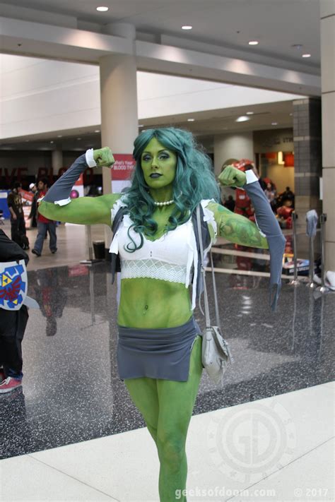 C2E2 2017 Cosplay 13 She Hulk