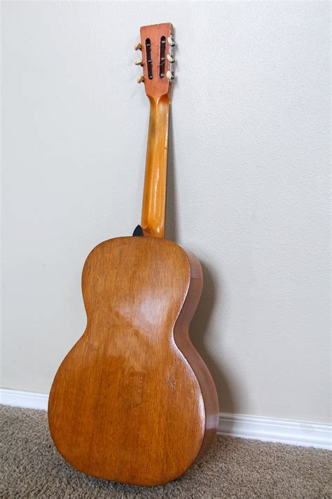 Columbia Parlor Guitar | Strings Attached