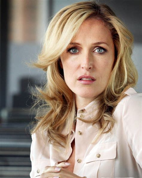 Sexy Gillian Anderson Pictures