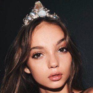 Inka Williams - Age, Family, Bio | Famous Birthdays