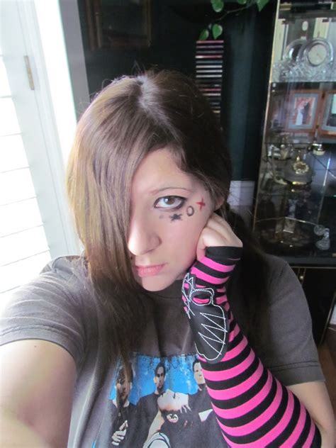 Miss Cakeface: Emo Pixie