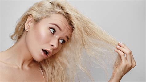 What Really Happens To Your Hair When You Bleach It