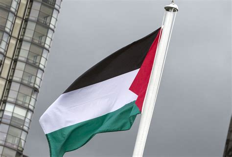 Власти США решили не закрывать офис Организации освобождения Палестины