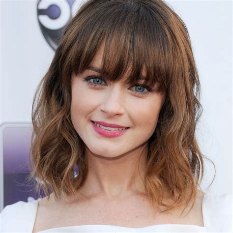 More celebrities will soon adopt these shaggy hairstyles with bangs 4