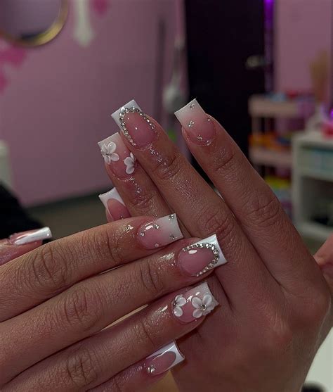 short square nail art 10