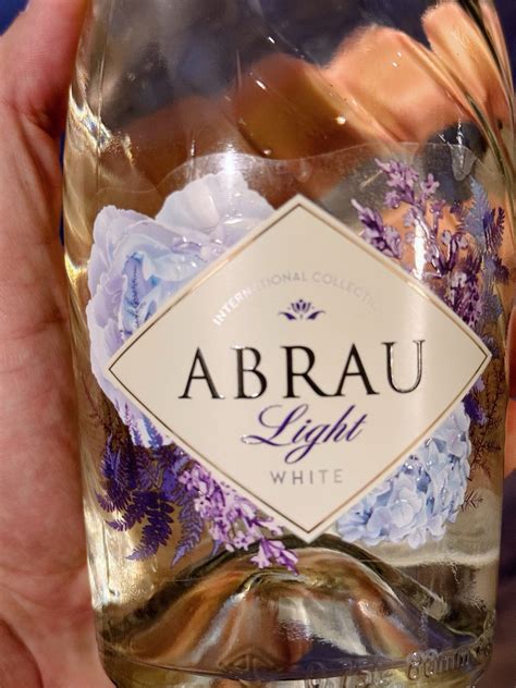 Слабоалкогольный напиток Абрау-Дюрсо Abray Light New Белый полусладкий ...