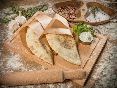 Кутабы: что это и как правильно приготовить