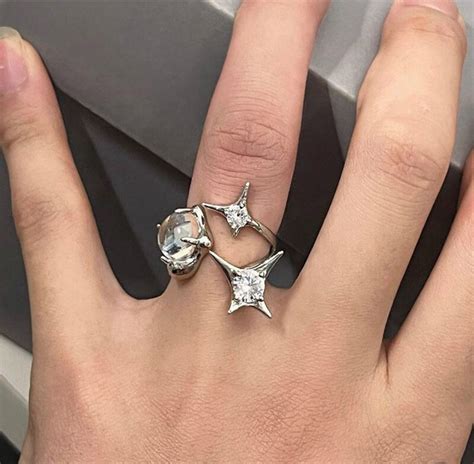 Zircon Star Ring – OnetouchJewellery