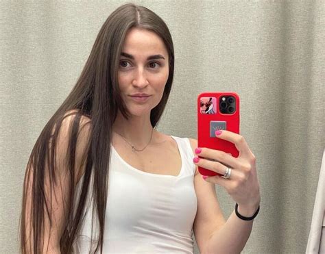 «Максимум пол часа»: Юлия Ступак закинула ногу на ногу и рассказала о ...