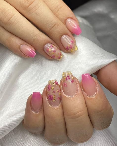 Delicadas Unhas Em Gel Decoradas