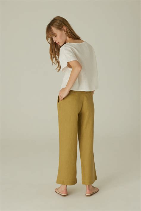 Boxy Blouse | Relaxed Cropped Fit | Off White Colour | 100% Linen ...